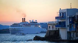 Mykonos rejects fresh lockdown as greece sees cases rise save a pilgrim crawls from the port to the holy church of panagia of tinos, on the aegean island of tinos, greece credit: Coronavirus Island Isolation Over As Greece Lets Tourists Back Bbc News