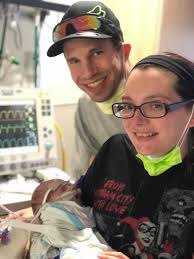 Bearded Dragon Owner Shares Graduation Photoshoot