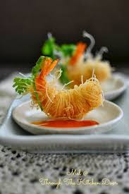 Through The Kitchen Door Goong Sarong Deep Fried Prawns Wrapped In Vermicelli Food Seafood Recipes Food Presentation