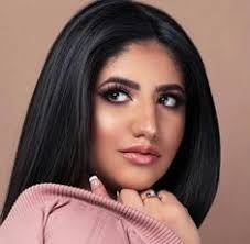 It can also mean enlightened, beautiful, attractive, noble, illumination, wise and radiant. 13 Noor Stars Ideas Stars Noor Stars Youtubers