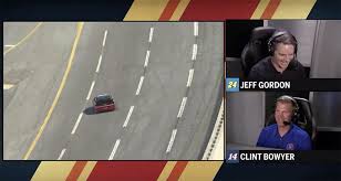 The piston skirt is the lower part of the piston which will develop cracks over time due to metal fatigue. Engine Blows For Bowyer Gordon Can T Stop Laughing Nascar En Espanol