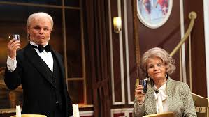Geburtstag bekannt) ist eine fernsehproduktion des ndr aus dem jahr 1961 und lief erstmals in der sendung lassen sie sich unterhalten mit evelyn künneke. Dinner For One An Silvester Alle Infos Zu Sendezeiten Im Tv Und Stream