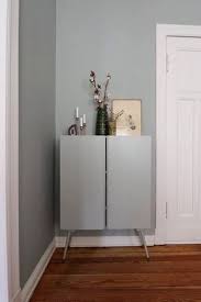 Magischer Stauraum 10 Kreative Ikea Hacks Fur Mehr Ordnung In Deinem Zuhause Solebich De Foto Hague Blue Solebich Ein Interer Mebel Mebel V Prihozhej