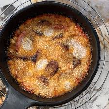 Haricots Coco A La Tomate Saucisses Au Four De Cyril Lignac Recette En 2020 Saucisse Au Four Recette Haricot Coco Recette