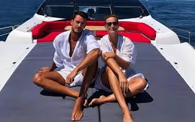 Check spelling or type a new query. Ruben Rua Danca Sensual Partilhada Por Cristina Ferreira Vale Lhe Mais De 400 Mil Seguidores Nova Gente