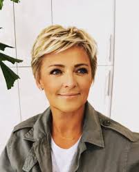 Pin van Petra Smit Brouwer op Kapsels