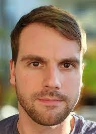 Chris Lupton's Instagram, Twitter & Facebook