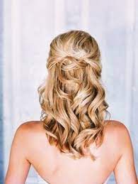 Prom Hairstyles Half Up Half Down Curly Medium Hair Google Search Weddinghairstylesmediumlength Medium Hair Styles Medium Curly Hair Styles Hair Styles