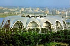 Certaines enceintes ne sont pas mentionnées parce que leurs utilisations n'étaient pas uniquement sportives. Le Plus Grand Stade Coree Du Nord Paperblog Coree Du Nord Stade Stade De Football