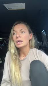 Jessica Tepper's Instagram, Twitter & Facebook