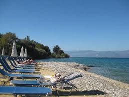 Το πύρινο μέτωπο που ξέσπασε το μεσημέρι στην ευρύτερη περιοχή της ζήριας, έλαβε γρήγορα διαστάσεις και οι αρχές έδωσαν εντολή εκκένωσης για αρκετές περιοχές. La Plage Eikona Toy Long Beach Resort Aigio Tripadvisor