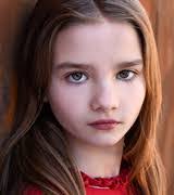 Elle Whitfield's Instagram, Twitter & Facebook