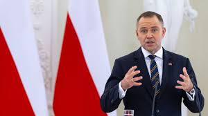 Bruna com bunda deliciosa - prazer máximo