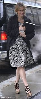 Vera Farmiga Transforms Into A Fifties Era Screen Siren After Casual Outing With Children Vera Farmiga Norma Bates Billie Lourd