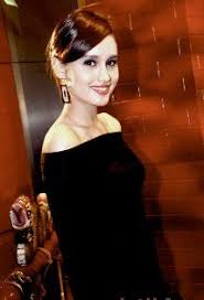 Cinta Laura Artis Cinta Suami