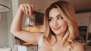 Ernährung für Pups-Produktion: Stephanie Matto in Klinik