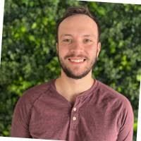 600+ perfiles de «Rittenberry»