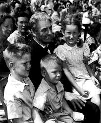 If you love what you are doing, you will be successful. Albert Schweitzer Albert Schweitzer Familienwerk Mecklenburg Vorpommern E V