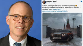 See how the risky maneuver will keep rover team members. Bnkrri7v1dq 5m