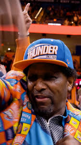 When the Thunder calls...𝐋𝐨𝐮𝐝 𝐂𝐢𝐭𝐲 always answers 🗣️⚡️