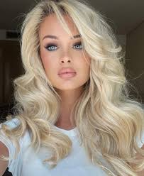 My favorite glam by @jorgebeltranhair @izazuetabeauty @mannymarciall