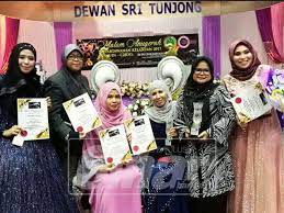 10:00 am umpama 'masuk' dalam komik. Sinar Harian Kelantan Ungguli Anugerah Rencana Akhbar Terbaik