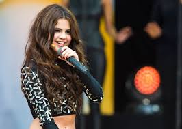 Selena gomez at the 2016 amas: Selena Gomez Will Finally Stage First Concert In Malaysia Lipstiq Com