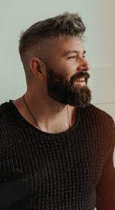 How To Grow Medium Beard Mens Hairstyles With Beard Medium Beard Styles Beard Hairstyle