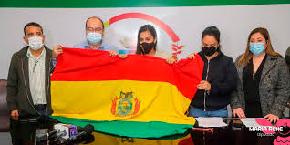 Como delegación de Parlamentarios,...