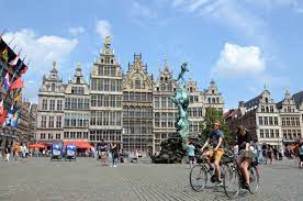 Antwerpener zoo der antwerpener zoo bietet sich als ausgleich zu den historischen oder kulturellen sehenswürdigkeiten in antwerpen an. Die Wichtigsten Sehenswurdigkeiten In Antwerpen Der Zweitgrossten Stadt Von Belgien Von Rubens Bis Plantin Moretus Und Grote Markt Antwerpen Radtour Gent