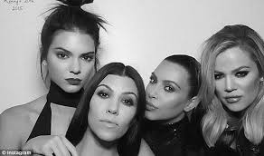 Black And White Photo Booth Kardashians Secret Behind Kardashians Selfies Is A High Tech Photo Booth Kendall Jenner Birthday Kendall Jenner Kendall