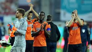 Portimonense and moreirense have both delivered a par performance so far, to use a golfing expression. Portimonense Derrotado Na Rececao Ao Moreirense