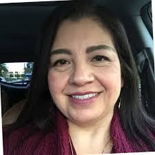 Beth Cale's Instagram, Twitter & Facebook