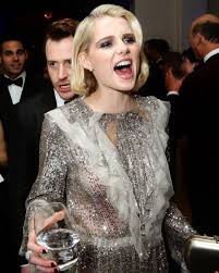 Rami malek lucy boynton lakers. Lucy Boynton Updates On Instagram Lucy At The Fox Oscars After Party Lucyboynton Actress British Iconos De Estilo Vestidos De Novia Actrices