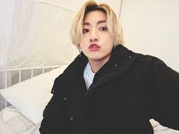 Jeon jung kook, better known as jungkook or jk, is the main vocalist and the youngest member of the popular boy band bts. Jungkook Bts Bts Jk Bts Jungkook Bts Life Goes On Dynamite Golden Maknae Hd Wallpaper Peakpx