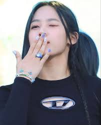 Пин от пользователя Mia Huynh на доске kPOP