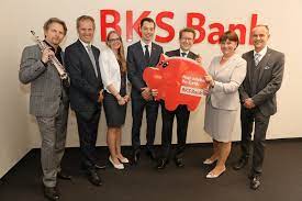 Derfor er bic, i vårt eksempel bfkkat2kxxx, ikke nødvendig for overføringer i europa. Bks Bank Ag On Twitter Gelungene Eroffnungsfeier Der Neuen Filiale In Der Wagramer Strasse In Wien Https T Co Vyahtpiryl Mit Vorstandsvorsitzender Stockbauer Https T Co Z33riwyxc9