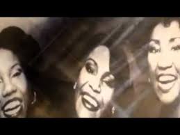 The Emotions What Do The Lonely Do At Christmas 1979 Emotions Favorite Christmas Songs Lonely