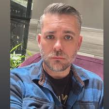 Travis Hilton (@sivart80)