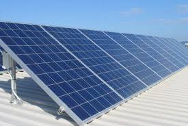 Administrația fondului pentru mediu a validat instalatorii în cadrul programului privind instalarea sistemelor de panouri fotovoltaice pentru producerea de energie electrică, în vederea acoperirii necesarului de consum și livrării surplusului în rețeaua națională și urmează să publice programarea cu datele la care aceștia se vor prezenta la. PuneÅ£i Panouri Fotovoltaice Cu Bani De La Stat Incepe Inscrierea Firmelor Newstandard