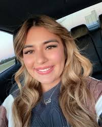 Daisy Robles🦋 (@raisydobles) • Instagram photos and videos