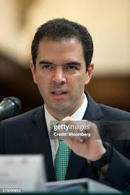 23 Photos & High Res Pictures