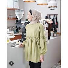 Blazer wanita muslimah modern tanpa lengan, model baju atasan terbaru 2020, model baju atasan thn 2020, model baju blazer muslimah tahun 2020, model baju cewek 2020. Model Baju Wanita Terbaru Atasan Lengan Panjang 2020 Lbm98