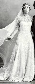 Lauren Bush S Wedding Dress Is So Stunning I Might Die Of Gorgeous Overload Right After I Finish This Post Lace Wedding Dress Vintage Lauren Bush Wedding Dress Pictures