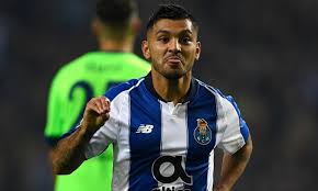 Es un futbolista mexicano, juega como extremo y su actual equipo es el f.c. La Fantastica Evolucion De Jesus Manuel Corona En El Porto