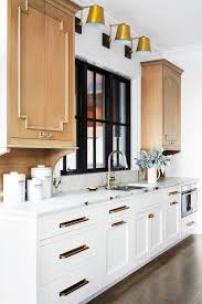 A small kitchen doesn't also have to be a cluttered and impractical kitchen, not if you can prevent that by employing creative interior design techniques and using the layout in your favor rather that seeing as an impediment. 60 Best Small Kitchen Design Ideas Decor Solutions For Small Kitchens