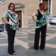 Scopri le nostre collezioni oggi stesso! Tuta Elegante A Mantella Per Donne Curvy Colorata Comoda E Femminile Lorcastyle