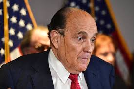 Rudy giuliani, the former new york city mayor and longtime idiot currently heading up president trump's fruitless… rudy giuliani is having quite a week, apparently on an epic quest to remind us that he's one of the worst people in… Why Is Rudy Giuliani Hair Dye Trending And Why Was He Sweating At The Election Press Conference