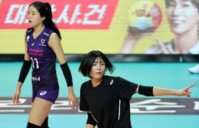 눈에서 콘택트렌즈를 절대 안 빼는 남편. ì´ìž¬ì˜ ì´ë‹¤ì˜ ì•„ë²„ì§€ ì¸í„°ë·° ë°˜ì„±í•œë‹¤ë©´ í•œ ë²ˆ ì •ë„ ìš©ì„œí•˜ê³  ê¸°íšŒ ì¤¬ìœ¼ë©´