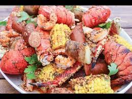 Oh what a feast you had! The Ultimate Seafood Boil I Heart Recipes